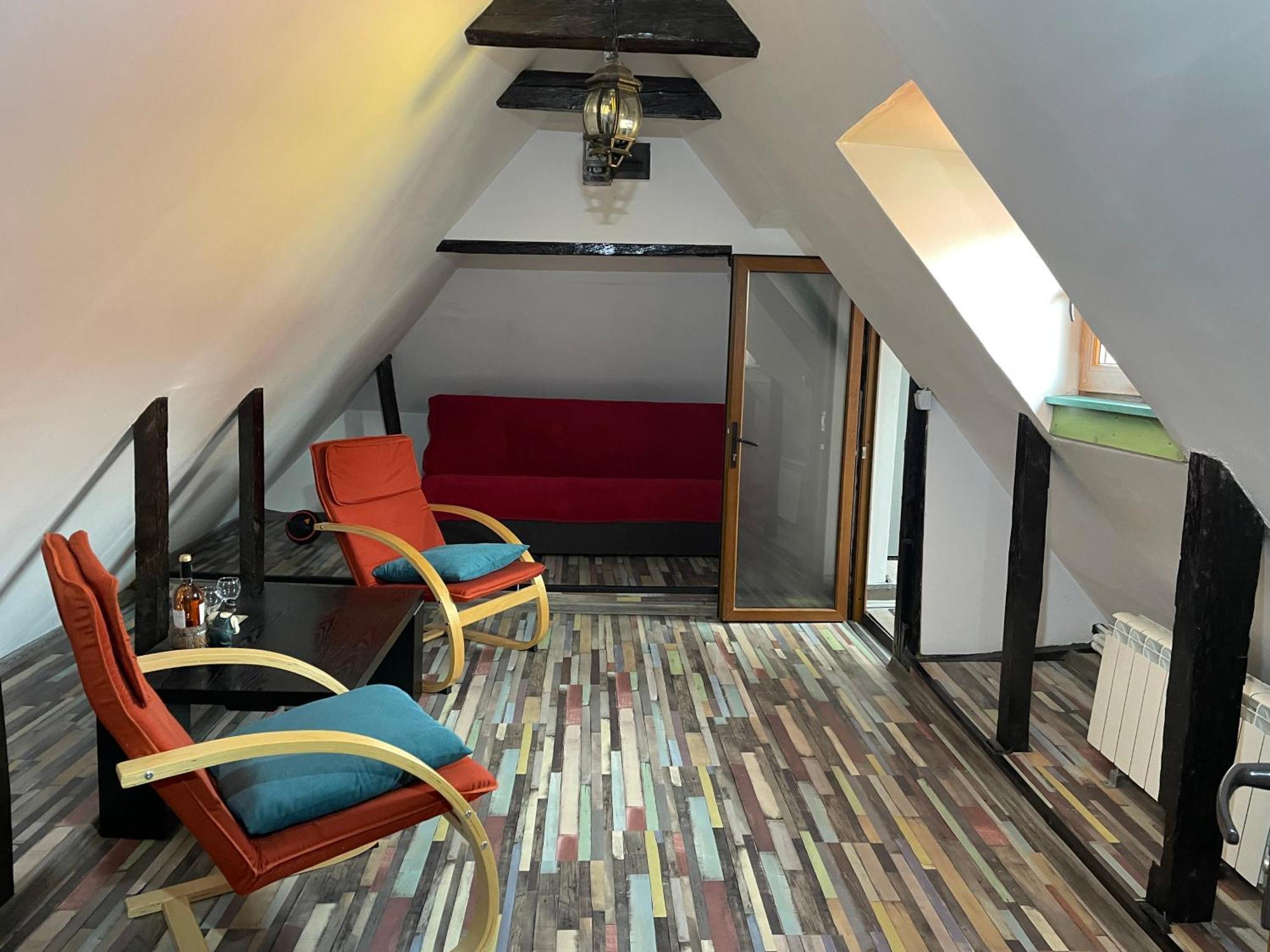 House Of Colors Apartment Brasov Ngoại thất bức ảnh