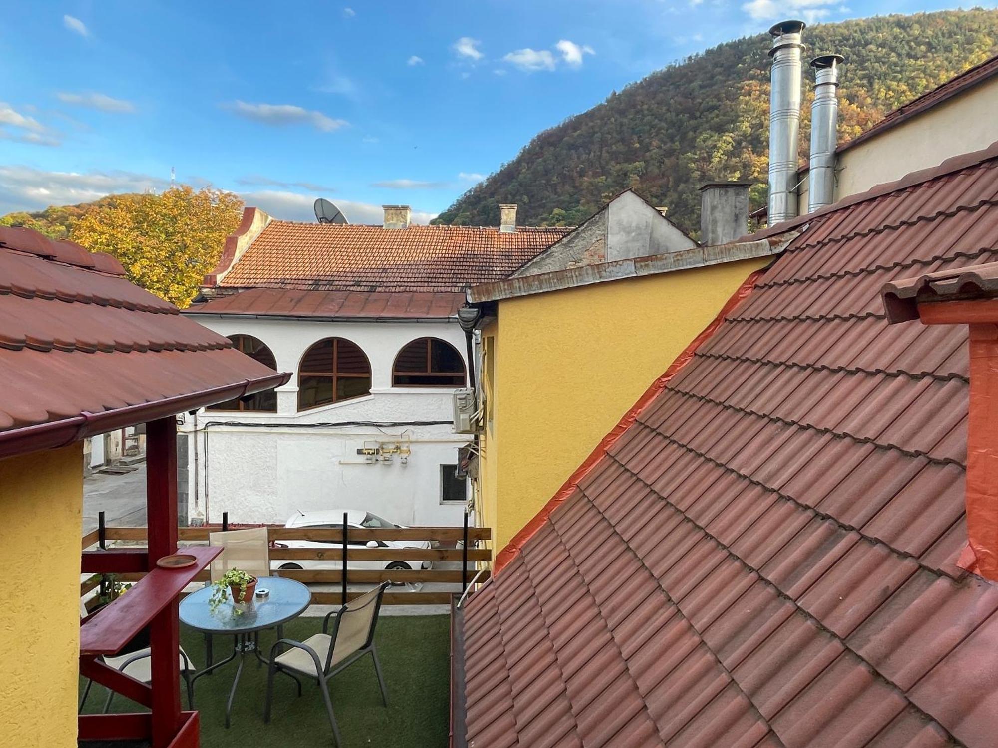 House Of Colors Apartment Brasov Ngoại thất bức ảnh